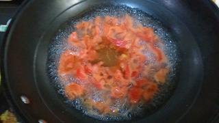 <a href=/shicai/guopin/NingMeng/index.html target=_blank><u>柠檬</u></a><a href=/shicai/diaoweipin/FanQieZhi/index.html target=_blank><u>番茄汁</u></a>