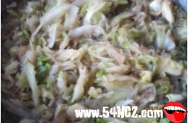 大头菜炒<a href=/shicai/mimian/FenTiao/index.html target=_blank><u>粉条</u></a>的做法6