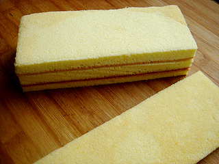 <a href=/shicai/mimian/QiaoKeLi/index.html target=_blank><u>巧克力</u></a>蛋糕