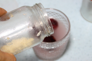 <a href=/shicai/guopin/YangMei/index.html target=_blank><u>杨梅</u></a>糖水和米酒<a href=/shicai/guopin/YangMei/index.html target=_blank><u>杨梅</u></a>