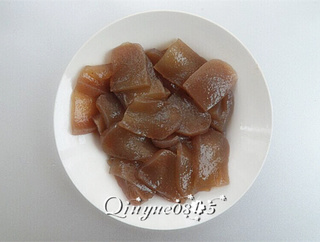 魔竽<a href=/shicai/mimian/DouFu/index.html target=_blank><u>豆腐</u></a>炒<a href=/shicai/shucai/ShanYao/index.html target=_blank><u>山药</u></a>