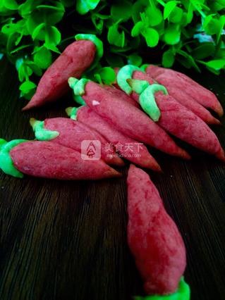 小<a href=/shicai/shucai/LaJiao/index.html target=_blank><u>辣椒</u></a>饼干