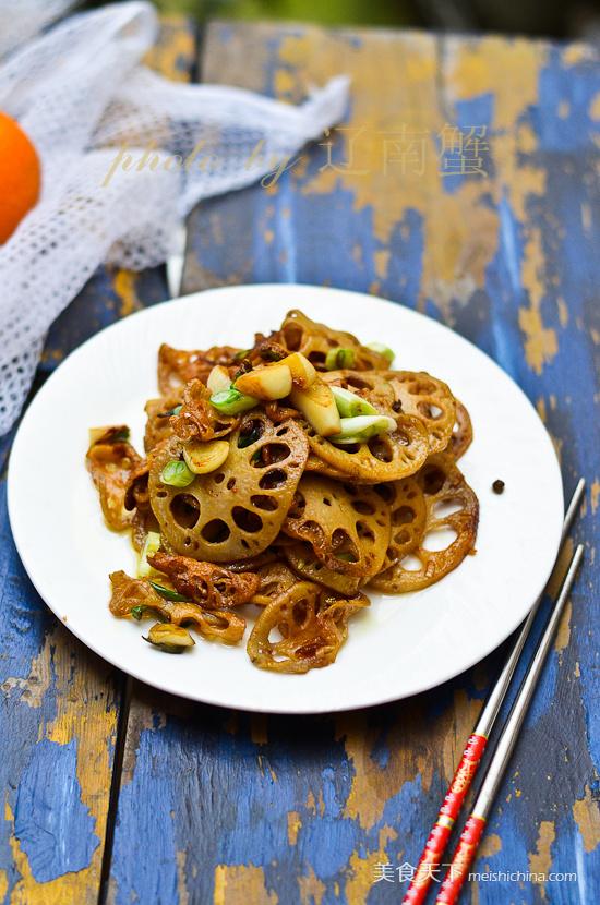 干煸<a href=/shicai/shucai/LianOu/index.html target=_blank><u>莲<a href=/shicai/shucai/Ou/index.html target=_blank><u>藕</u></a></u></a>