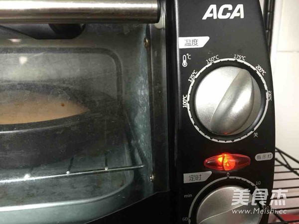 <a href=/shicai/mimian/QiaoKeLi/index.html target=_blank><u>巧克力</u></a>乳酪蛋糕的做法