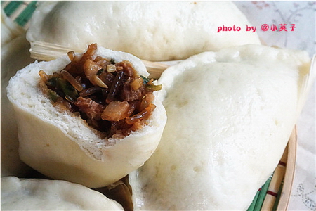 <a href=/shicai/mimian/FenTiao/index.html target=_blank><u>粉条</u></a><a href=/shicai/rouqin/ZhuRou/index.html target=_blank><u>猪肉</u></a>大蒸包的做法