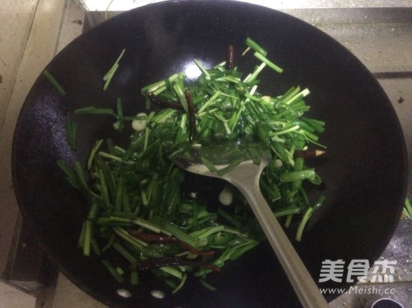 <a href=/shicai/shucai/JiuCai/index.html target=_blank><u>韭菜</u></a>炒<a href=/shicai/rouqin/YaXie/index.html target=_blank><u>鸭<a href=/shicai/rouqin/Xue/index.html target=_blank><u>血</u></a></u></a>的做法