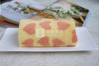 爱心<a href=zt/qifengdg target=_blank><u>戚风蛋糕</u></a>卷