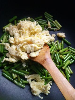 <a href=/shicai/rouqin/JiDan/index.html target=_blank><u>鸡蛋</u></a>炒熟蒜苔