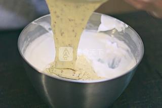 <a href=/shicai/shucai/GuiHua/index.html target=_blank><u>桂花</u></a><a href=zt/qifengdg target=_blank><u>戚风蛋糕</u></a>