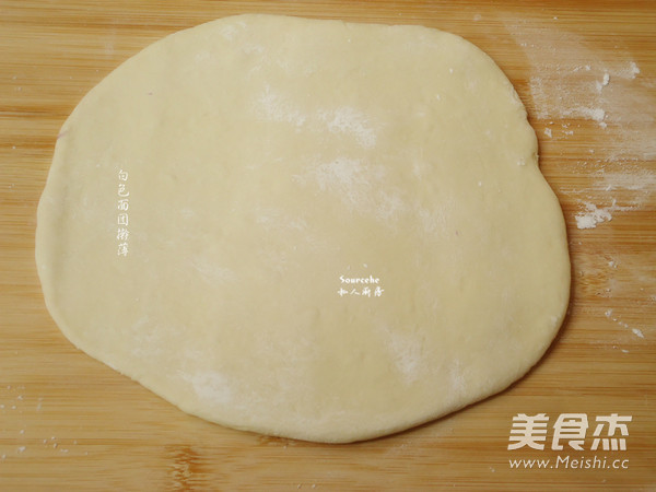 <a href=/shicai/shucai/ZiShu/index.html target=_blank><u>紫薯</u></a>馒头的做法