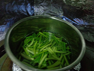 肉丝炒<a href=/shicai/shucai/SuanTai/index.html target=_blank><u>蒜薹</u></a>