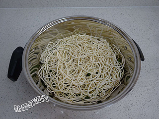 <a href=/shicai/shucai/BianDou/index.html target=_blank><u>扁豆</u></a>焖面