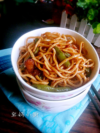 <a href=/shicai/shucai/DouJiao/index.html target=_blank><u>豆角</u></a>焖面