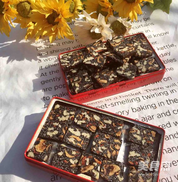 自制<a href=/shicai/yaoshi/EJiao/index.html target=_blank><u>阿胶</u></a>糕的做法