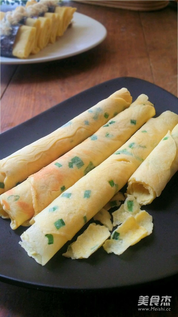 <a href=/shicai/rouqin/RouSong/index.html target=_blank><u>肉松</u></a><a href=/shicai/shuichanpin/ZiCai/index.html target=_blank><u>紫菜</u></a>凤凰卷的做法