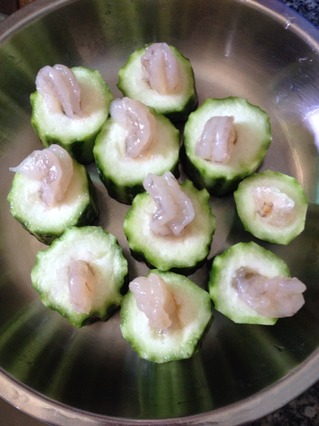 蒸<a href=/shicai/shucai/SiGua/index.html target=_blank><u>丝瓜</u></a>