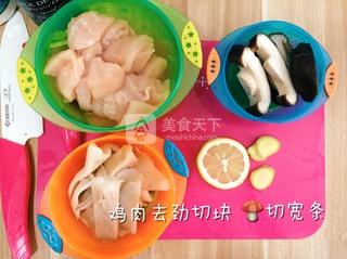 <a href=/shicai/rouqin/ZhengJi/index.html target=_blank><u>鸡肉</u></a>菌菇泥