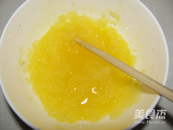 自制<a href=/shicai/guopin/HeiZhiMa/index.html target=_blank><u>黑<a href=/shicai/guopin/ZhiMa/index.html target=_blank><u>芝麻</u></a></u></a>汤圆的做法