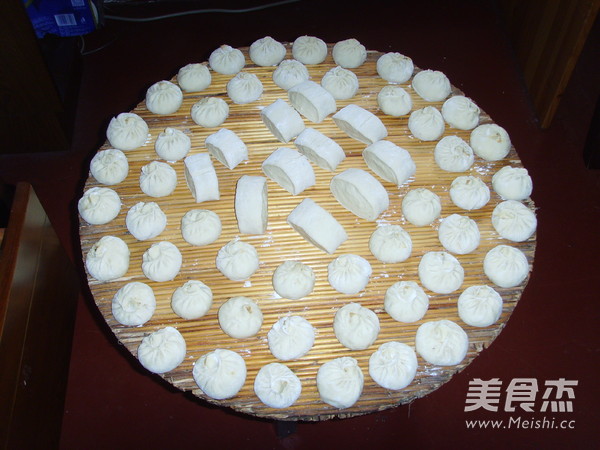 梅菜鲜肉包的做法