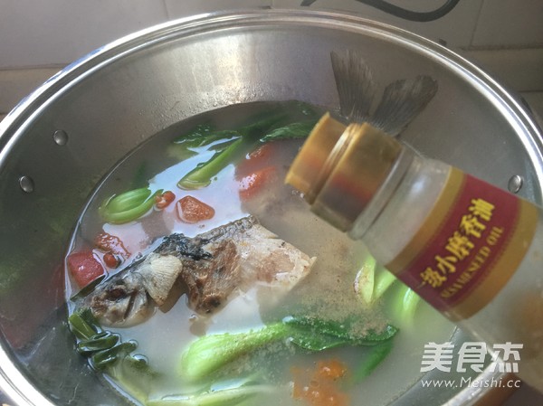 <a href=/shicai/shuichanpin/JiYu/index.html target=_blank><u>鲫鱼</u></a>汤的做法