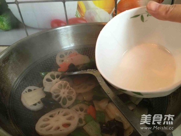 荷塘小炒的做法