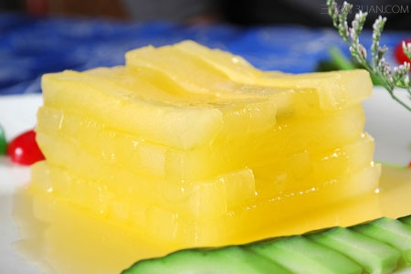 美容圣果<a href=/shicai/guopin/NingMeng/index.html target=_blank><u>柠檬</u></a>烯 新鲜桔汁含多种肌酸