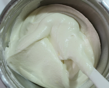 虎<a href=/shicai/rouqin/PiDan/index.html target=_blank><u>皮蛋</u></a>糕卷步骤7