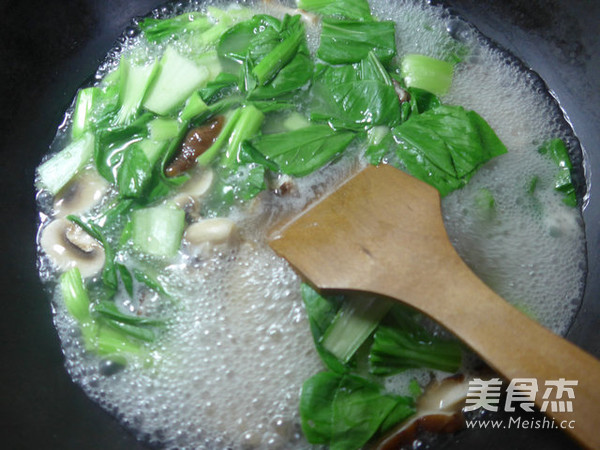 浓汤宝双菇菜芯的做法