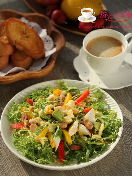 <a href=/shicai/rouqin/JiDan/index.html target=_blank><u>鸡蛋</u></a><a href=/shicai/guopin/NuiYouGuo/index.html target=_blank><u><a href=/shicai/guopin/NiuYouGuo/index.html target=_blank><u>牛油果</u></a></u></a><a href=/shicai/shucai/KuJu/index.html target=_blank><u>苦菊</u></a>沙拉