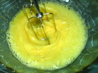 清蒸<a href=/shicai/guopin/NingMeng/index.html target=_blank><u>柠檬</u></a>蛋糕