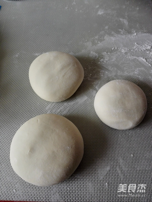 <a href=/shicai/guopin/Zao/index.html target=_blank><u>枣</u></a>山年馍的做法