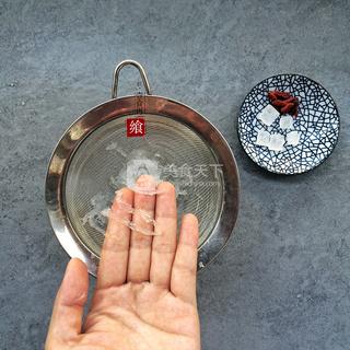 冰糖<a href=/shicai/yaoshi/YaWo/index.html target=_blank><u>燕窝</u></a>