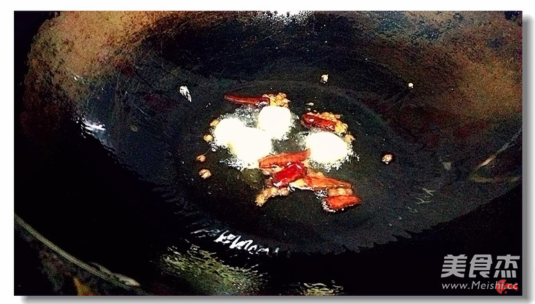 卤汁<a href=/shicai/shuichanpin/DaiYu/index.html target=_blank><u>带鱼</u></a>的做法