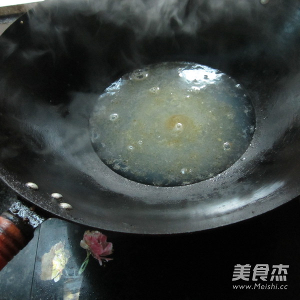 <a href=/shicai/rouqin/JiDan/index.html target=_blank><u>鸡蛋</u></a><a href=/shicai/mimian/FenPi/index.html target=_blank><u>粉皮</u></a>汤的做法