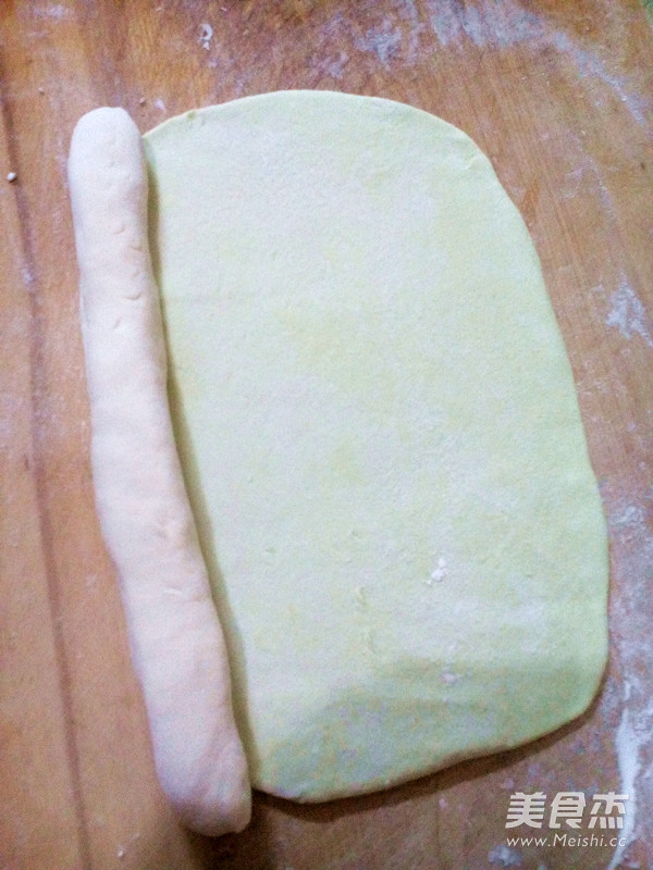 <a href=/shicai/shucai/QinCai/index.html target=_blank><u>芹菜</u></a>馅饺子的做法