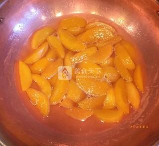 自制黄<a href=/shicai/guopin/Tao/index.html target=_blank><u>桃</u></a>罐头