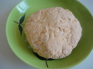 <a href=/shicai/shucai/HuLuoBo/index.html target=_blank><u>胡<a href=/shicai/shucai/LuoBo/index.html target=_blank><u>萝卜</u></a></u></a>汁手擀面