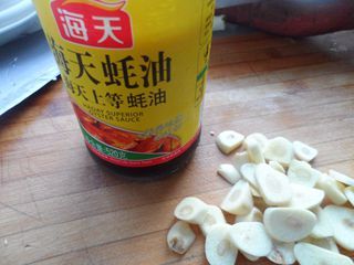 蚝油<a href=/shicai/shucai/XingBaoGu/index.html target=_blank><u><a href=/shicai/guopin/Xing/index.html target=_blank><u>杏</u></a>鲍菇</u></a>