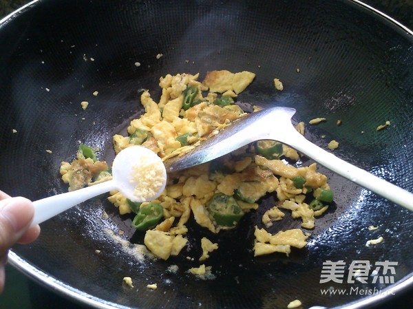 尖椒炒<a href=/shicai/rouqin/JiDan/index.html target=_blank><u>鸡蛋</u></a>的做法