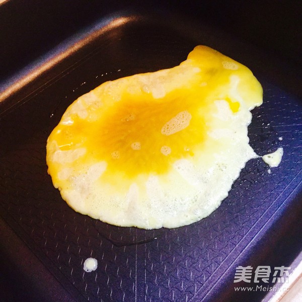 圆椒炒<a href=/shicai/mimian/MiFen/index.html target=_blank><u>米粉</u></a>的做法