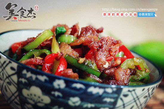 <a href=zt/njxcr target=_blank><u>农家小炒肉</u></a>qe.jpg