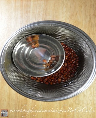 薏仁<a href=/shicai/mimian/HongDou/index.html target=_blank><u>红豆</u></a><a href=/shicai/mimian/YanMai/index.html target=_blank><u>燕麦</u></a>米粥