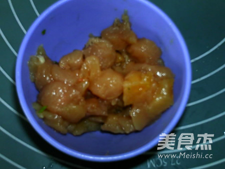 软嫩<a href=/shicai/rouqin/ZhengJi/index.html target=_blank><u>鸡肉</u></a><a href=/shicai/mimian/DouFu/index.html target=_blank><u>豆腐</u></a>饼的做法