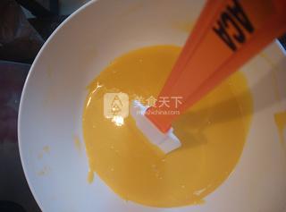 爱心<a href=zt/qifengdg target=_blank><u>戚风蛋糕</u></a>卷