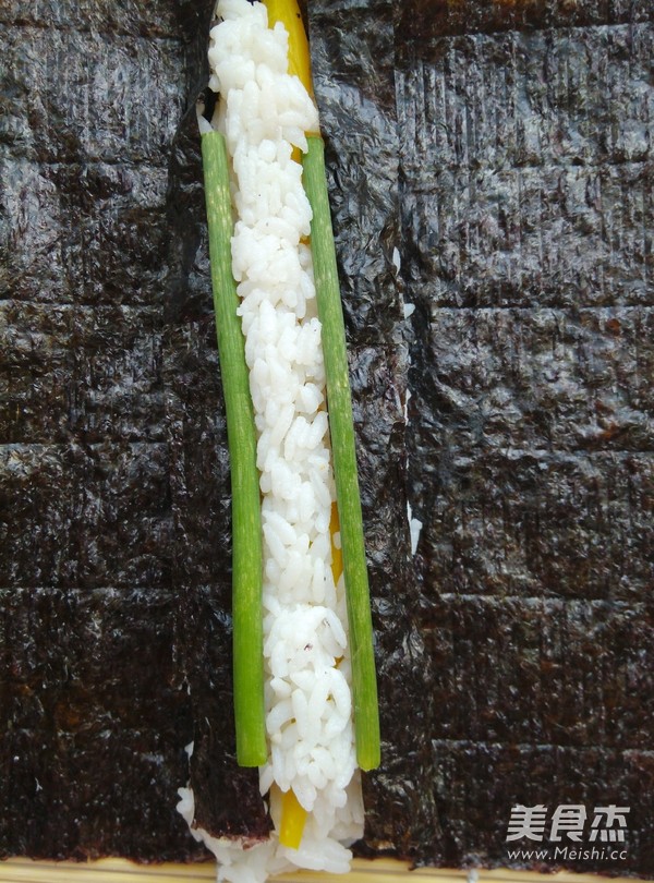 包头巾的小花猫寿司的做法