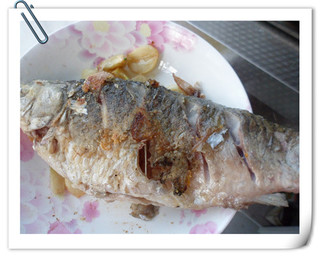 蒜瓣烧<a href=/shicai/shuichanpin/JiYu/index.html target=_blank><u>鲫鱼</u></a>