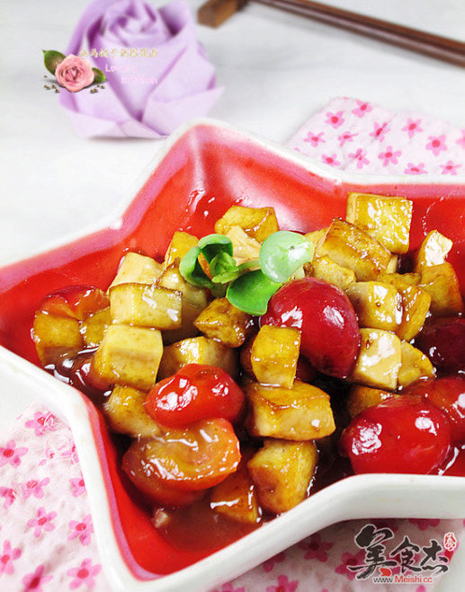 樱<a href=/shicai/guopin/Tao/index.html target=_blank><u>桃</u></a><a href=/shicai/mimian/DouFu/index.html target=_blank><u>豆腐</u></a>lR.jpg