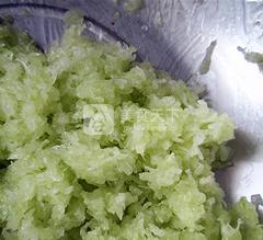 <a href=/shicai/guopin/XiGua/index.html target=_blank><u>西瓜</u></a>皮馅饺子