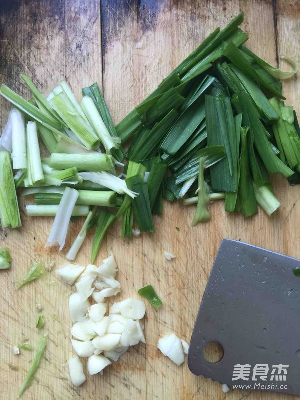 <a href=/shicai/shucai/LaJiao/index.html target=_blank><u>辣椒</u></a>炒<a href=/shicai/rouqin/WuHuaRou/index.html target=_blank><u>五花肉</u></a>的做法