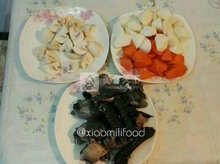 <a href=/shicai/rouqin/WuJi/index.html target=_blank><u>乌鸡</u></a>暖宫汤